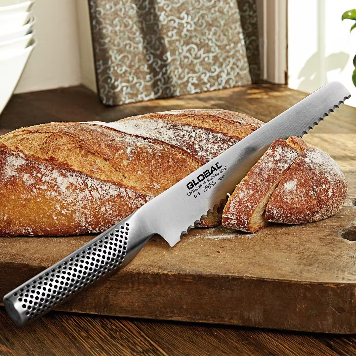 Global G-9 Brödkniv 22 cm